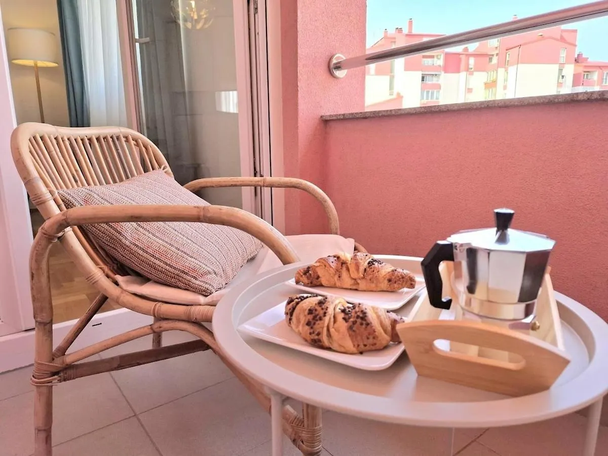 Studio Apartment Divky, Free Parking Πούλα 0*,  Κροατία