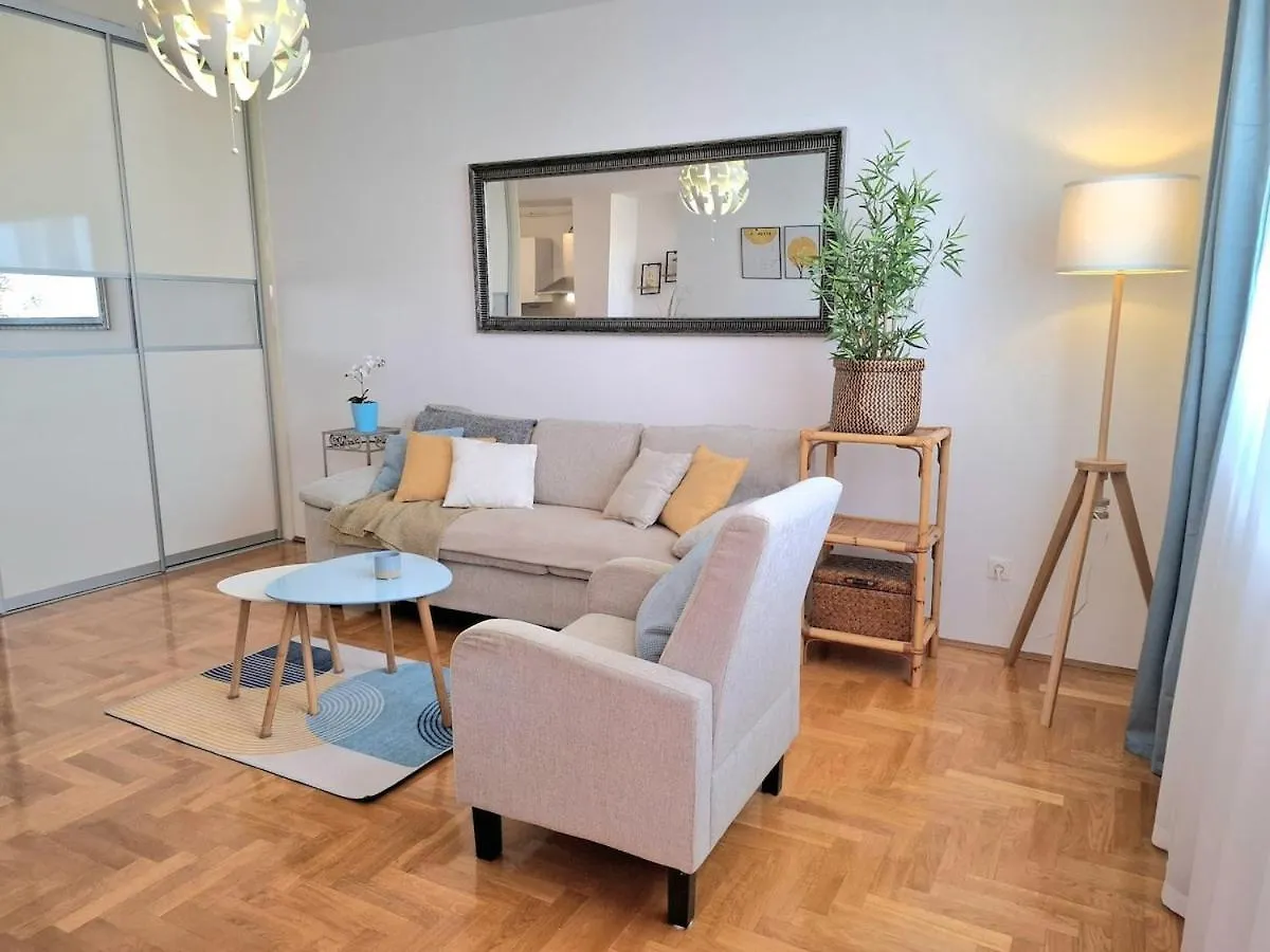 Studio Apartment Divky, Free Parking Πούλα Κροατία