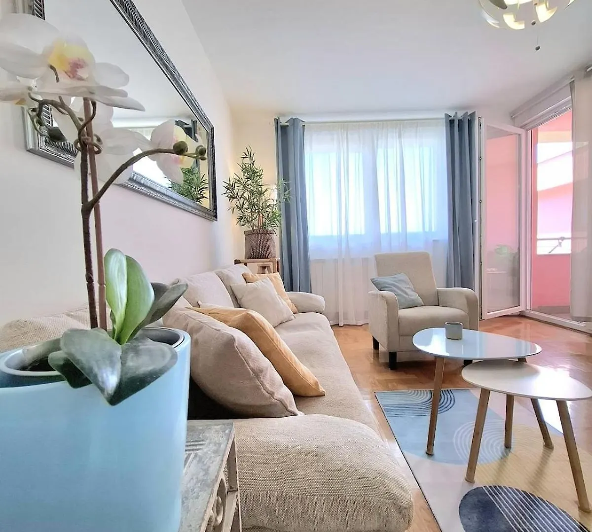 Studio Apartment Divky, Free Parking Πούλα